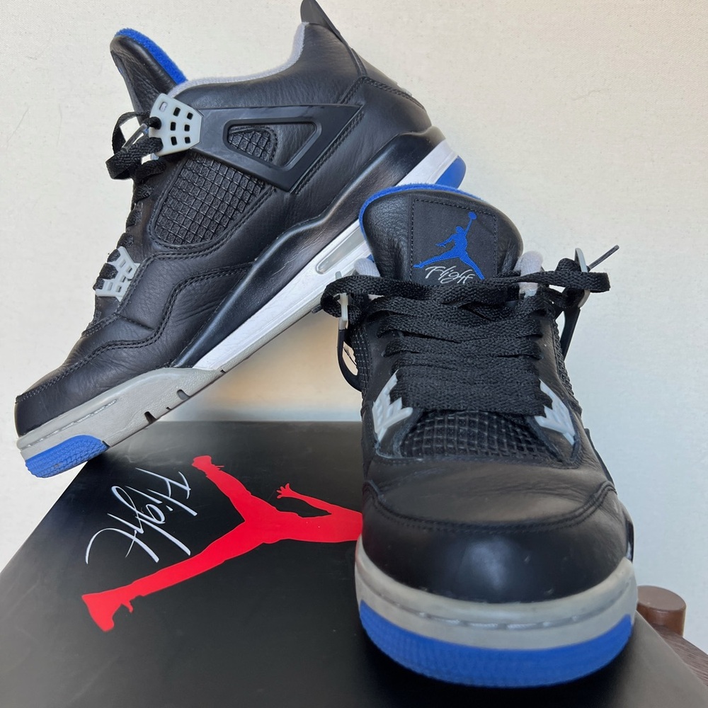Jordan Air Jordan 4 Retro Black and Silver Sneakers